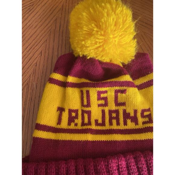 USC Trojans Winter Hat Beanie Cap Pom Pom Spell Out Mens One Size Fits - Picture 3 of 8